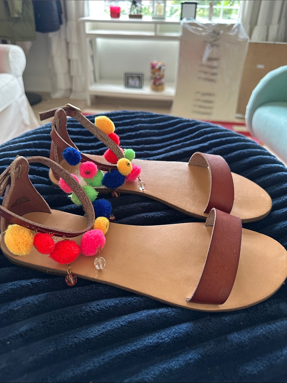 Size 9 Forever 21 brown pom pom sandals